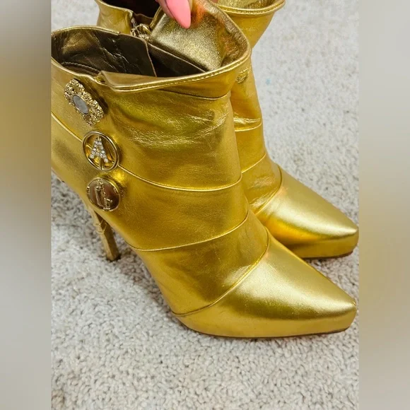 Gorgeous Anna Dello Russo Gold Genuine Leather Ankle Boots Size 40NWOT